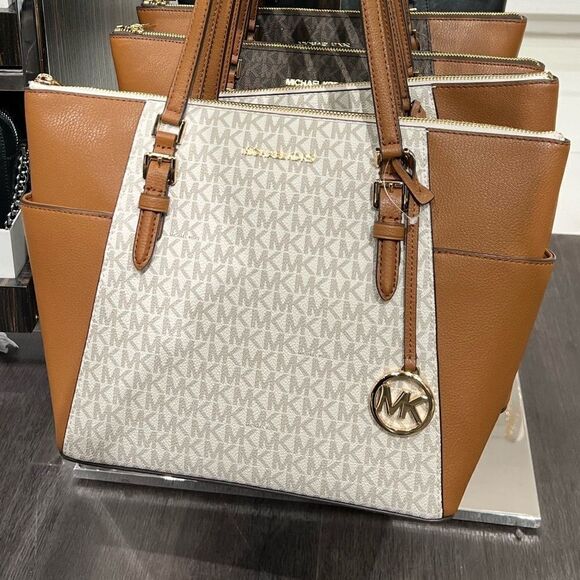 Michael Kors Vanilla Charlotte Large TopZip Shoulder Tote Shoulder Signature Bag - Picture 1 of 12